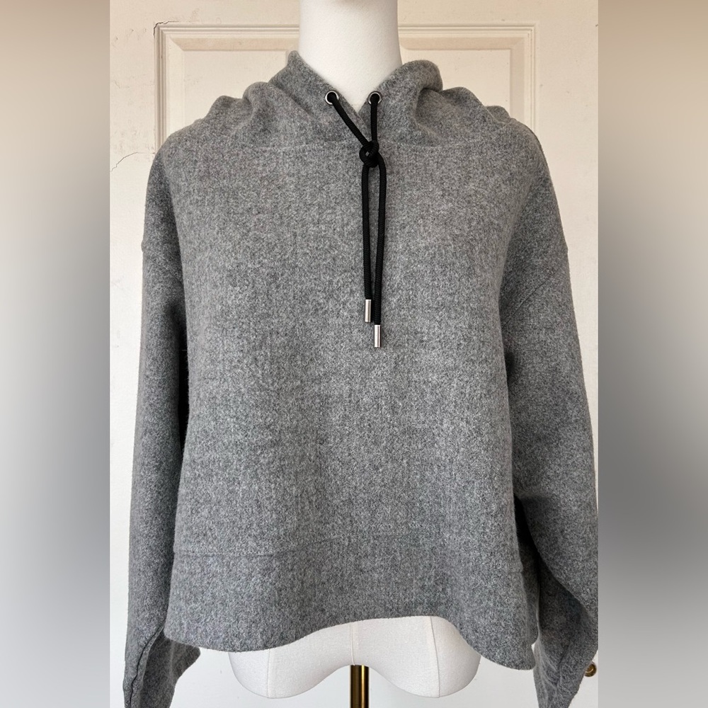 Zara Knit Women’s Gray Cropped Hoodie‎ Wool Blend Size Medium